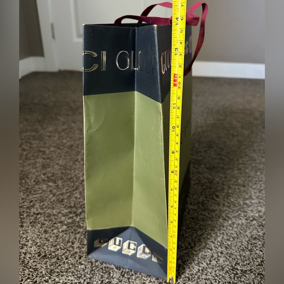 Used Limited Edition Gucci Gift Bag - Picture 4 of 9